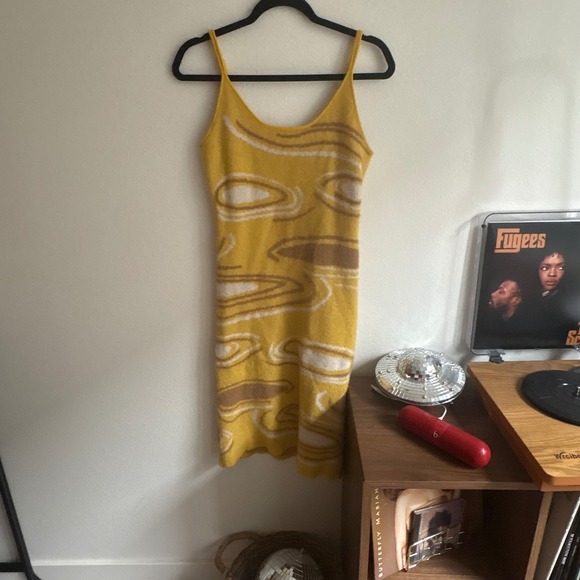 Yellow‎ Swirl Cutout Knit Midi Dress Spaghetti Straps - Picture 4 of 10